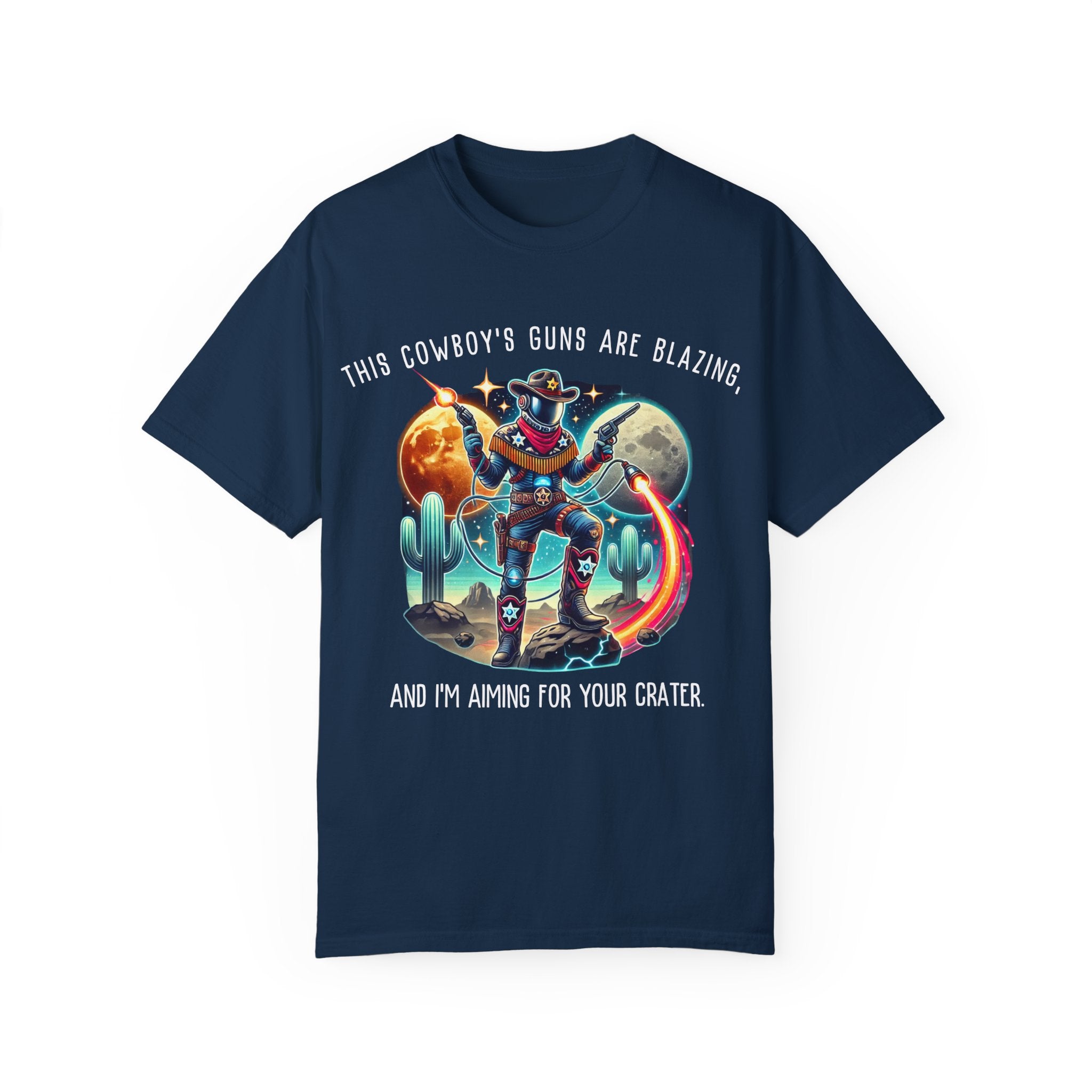 Maglietta unisex con grafica da cowboy - "Le pistole di questo cowboy sono fiammeggianti"
